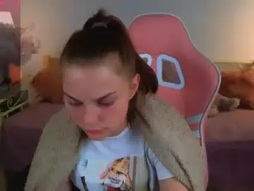 Azalea_low  live sex cam