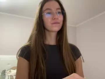 Emberfamn  live sex cam