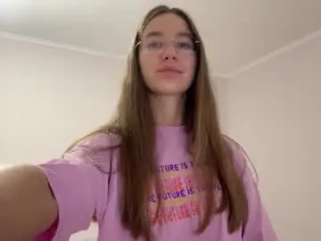 Emberfamn  live sex cam