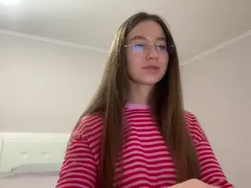 Emberfamn  live sex cam