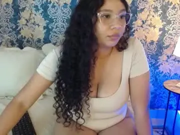 Kiara_mare  live sex cam