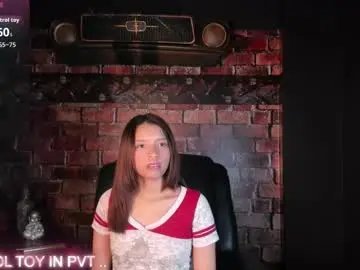 Laura_serena  live sex cam