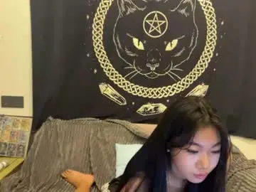 Meowmo1333  live sex cam