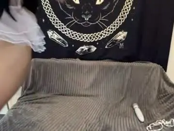 Meowmo1333  live sex cam