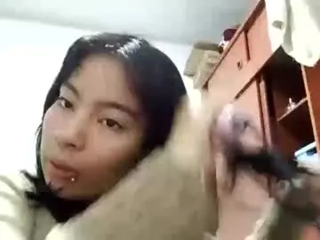 Mia702746  live sex cam