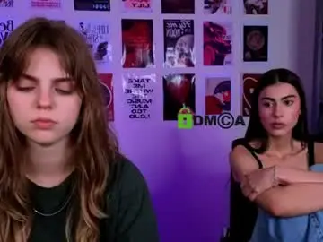 Naya_may  live sex cam