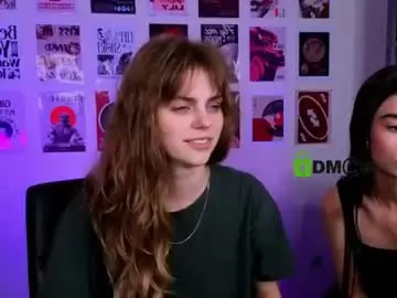 Naya_may  live sex cam