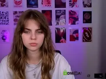 Naya_may  live sex cam