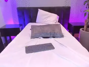 Noah_ferrer_  live sex cam