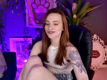 Pollymayer  live sex cam