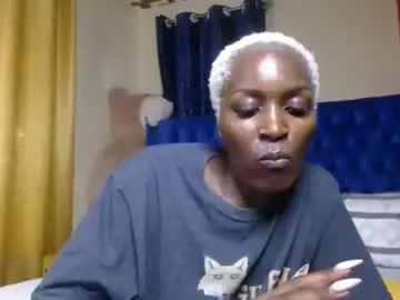 Prettyquee  live sex cam