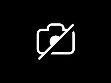 Queenofmen33  live sex cam