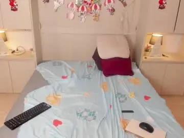 Trishamoon  live sex cam