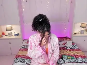 Trishamoon  live sex cam