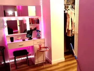 Uniqueismebmarie  live sex cam
