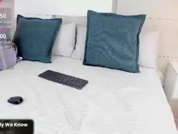 Angelessluxe  live sex cam