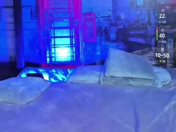 Candy_brunette_18  live sex cam