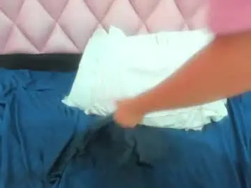 Esmeralda_jenn11  live sex cam