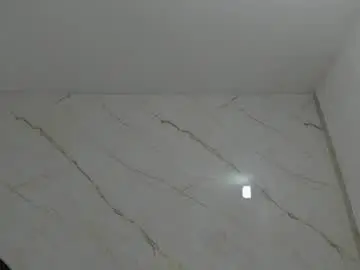 Esmeralda_jenn11  live sex cam