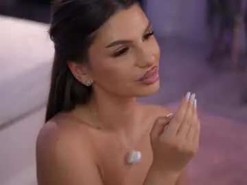 Kiss_jess  live sex cam