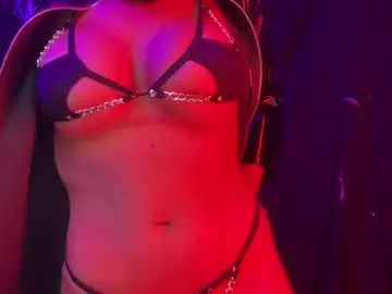 Laceyxxxbloom  live sex cam