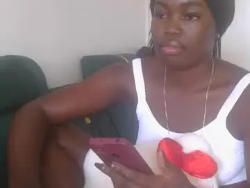 Larvy12  live sex cam