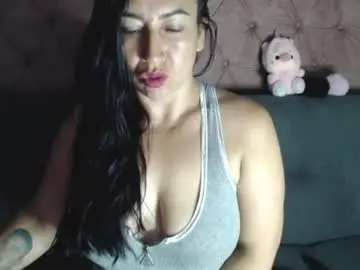 Misslucyy1  live sex cam