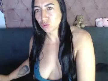 Misslucyy1  live sex cam