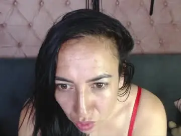 Misslucyy1  live sex cam