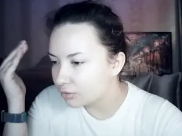 Moodiemira  live sex cam