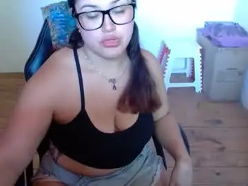Roxxxy_24  live sex cam