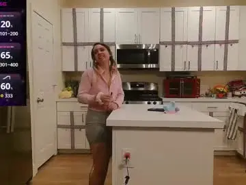 Blondiebubblebooty  live sex cam