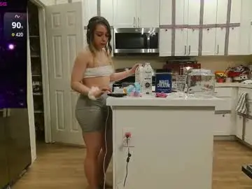 Blondiebubblebooty  live sex cam