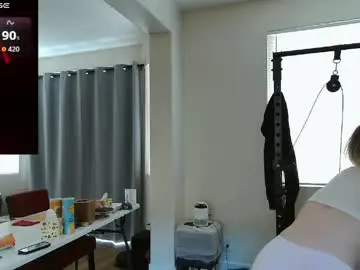 Blondiebubblebooty  live sex cam