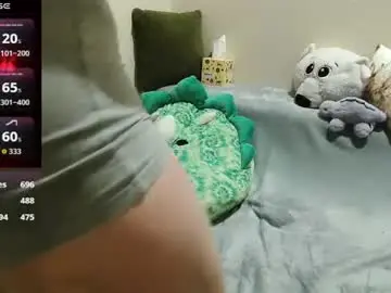 Blondiebubblebooty  live sex cam