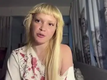 Christiechorney  live sex cam