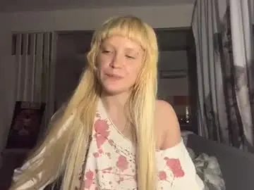 Christiechorney  live sex cam