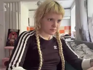 Christiechorney  live sex cam