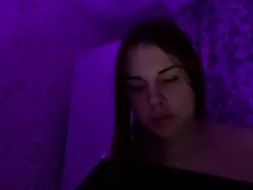 Gracingretail  live sex cam