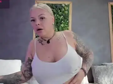 Issaa20  live sex cam