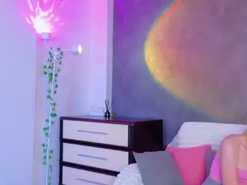 Llovelymia  live sex cam