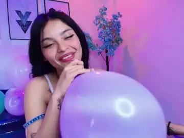 Maddie_t18  live sex cam