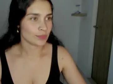 Mahiia_1  live sex cam