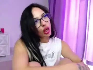 Raven_foxxy  live sex cam