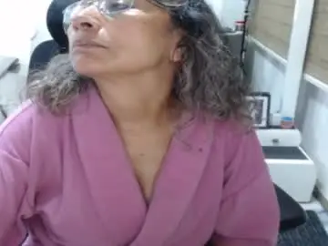 Yessilatin  live sex cam