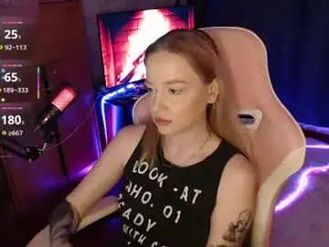 Yourlissaa  live sex cam