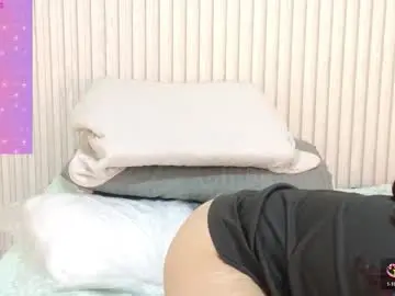 Abrilmirren  live sex cam