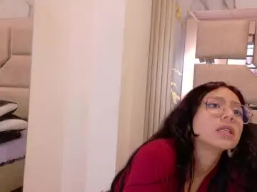 Abrilmirren  live sex cam