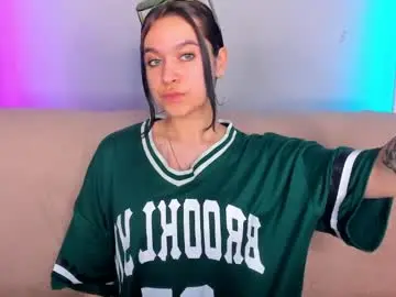 Aishatempt  live sex cam
