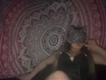 Broke_for_bella  live sex cam